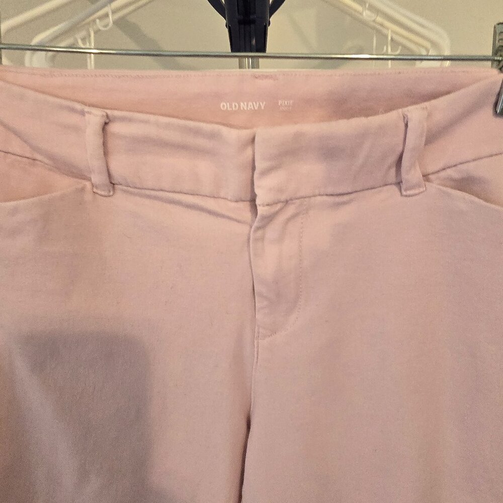 Old Navy pixie pants size 6